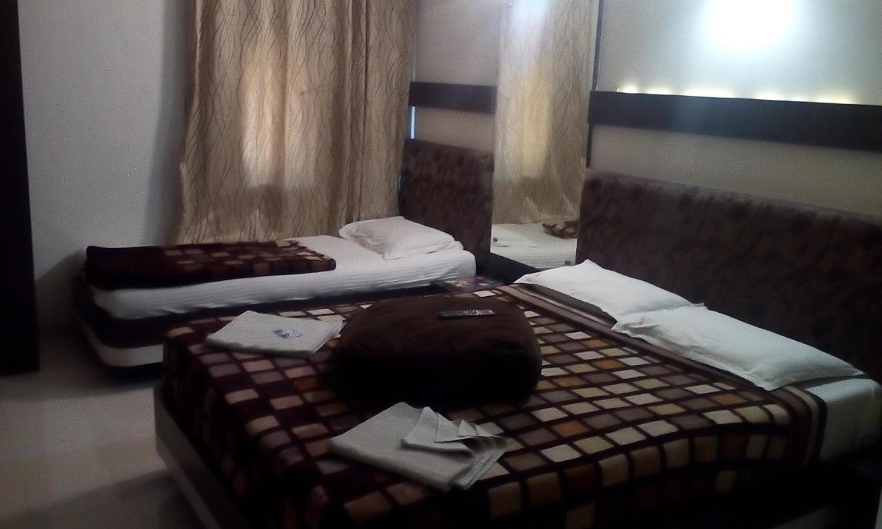 Hotel Rama Executive มหาบาเลชวาร์ ภายนอก รูปภาพ