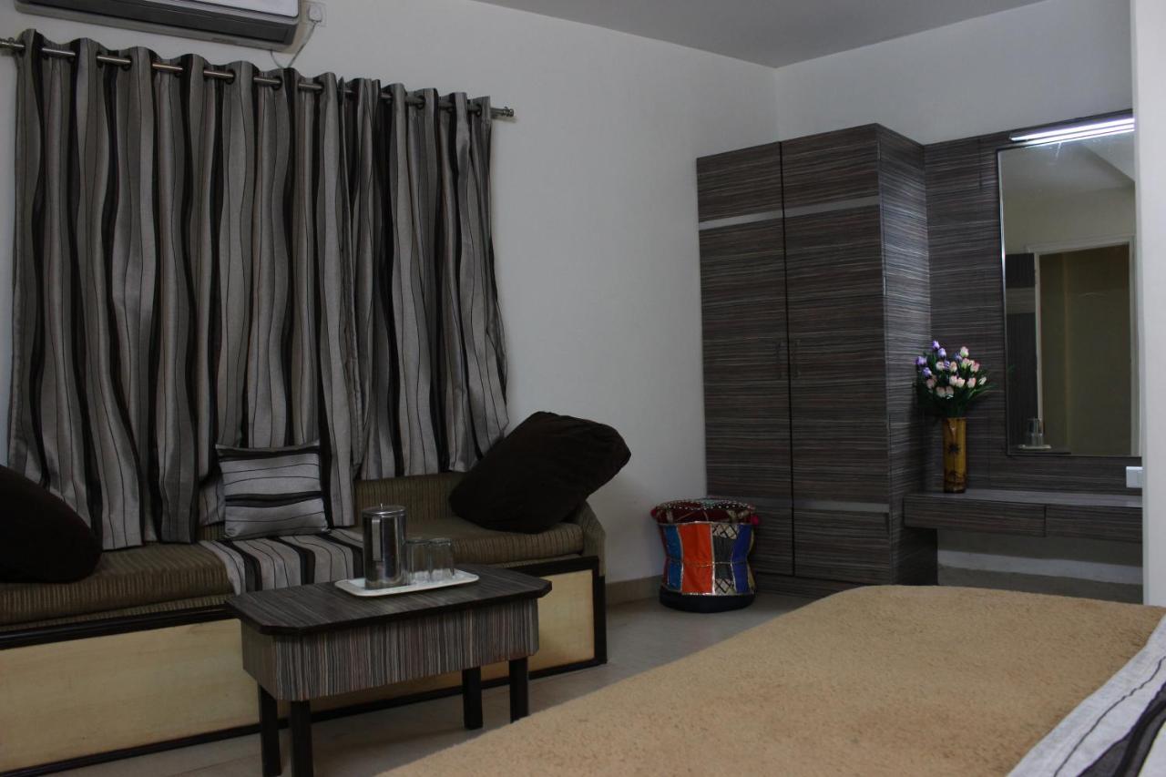 Hotel Rama Executive มหาบาเลชวาร์ ภายนอก รูปภาพ